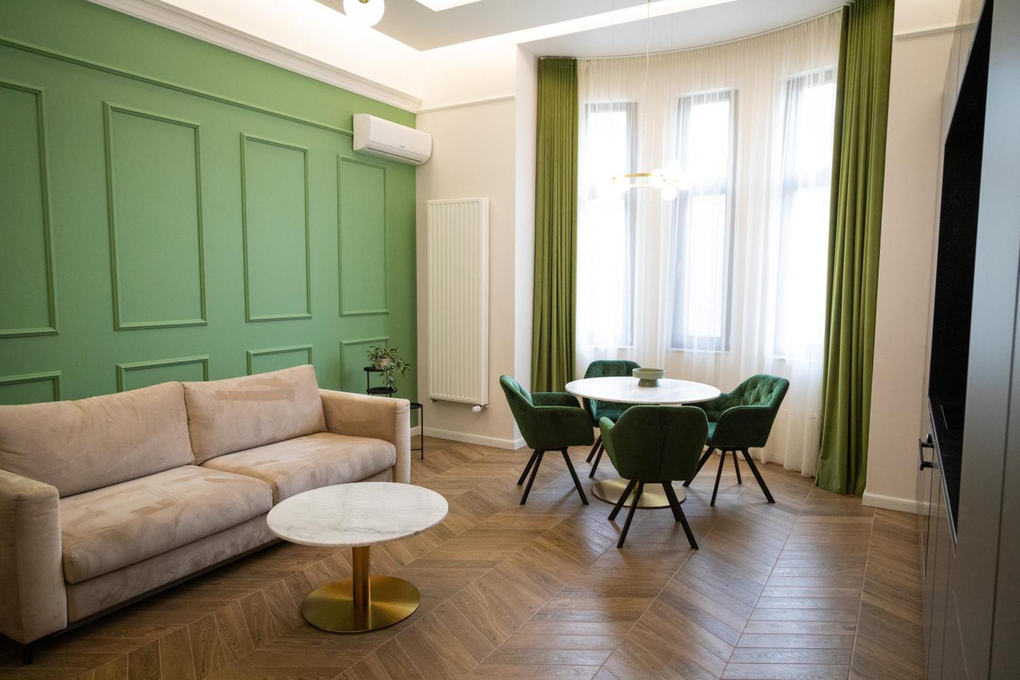 Poshspot Apartments Cluj-Napoca Exteriör bild